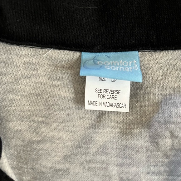 WOMEN'S COMFORT CORNER SWEATSHIRT-SIZE: Large Gray With Black Collar - Picture 2 of 3
